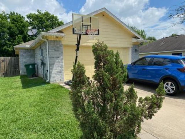 2634 Sockeye Drive, Houston, TX 77045