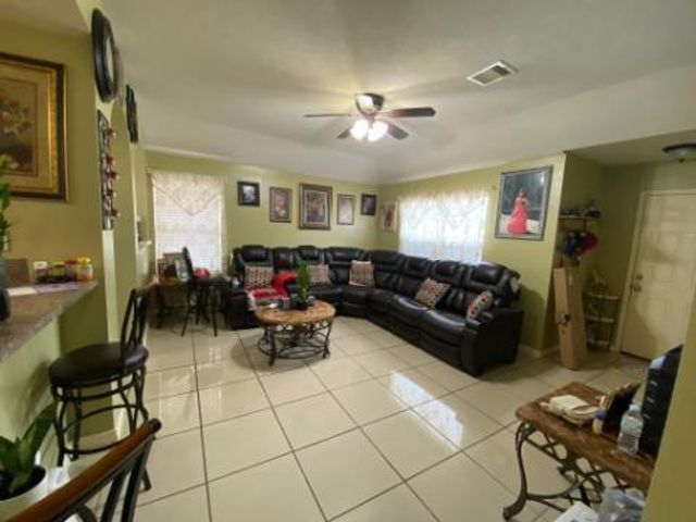 2634 Sockeye Drive, Houston, TX 77045