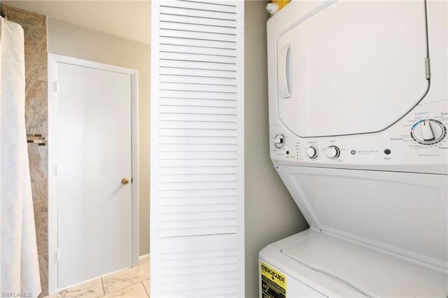 1332 Delbrook N # J2, Marco Island, FL 34145