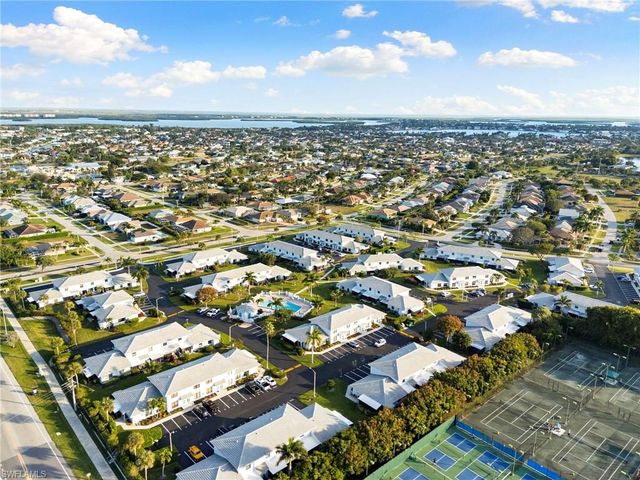 1332 Delbrook N # J2, Marco Island, FL 34145