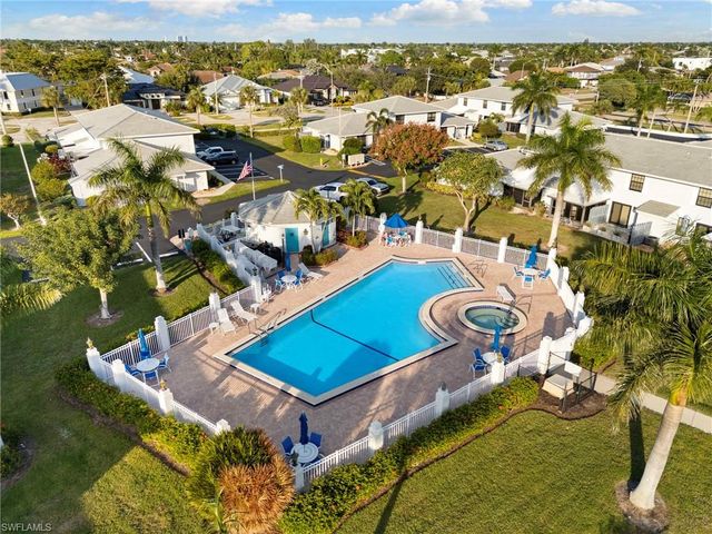 1332 Delbrook N # J2, Marco Island, FL 34145
