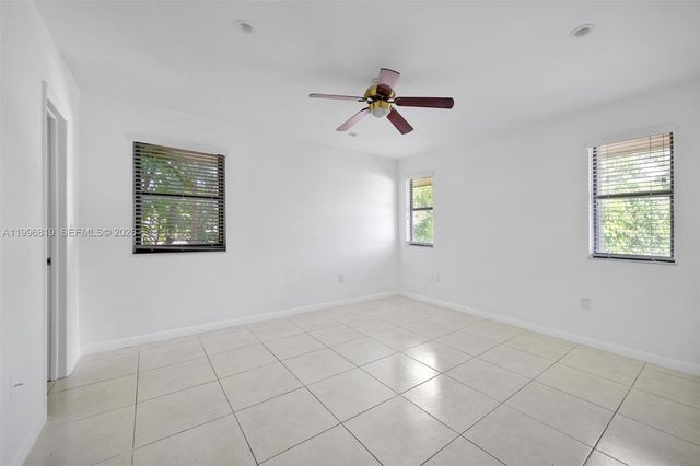 1545 Cantoria Ave, Coral Gables, FL 33146