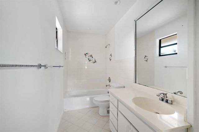 1545 Cantoria Ave, Coral Gables, FL 33146