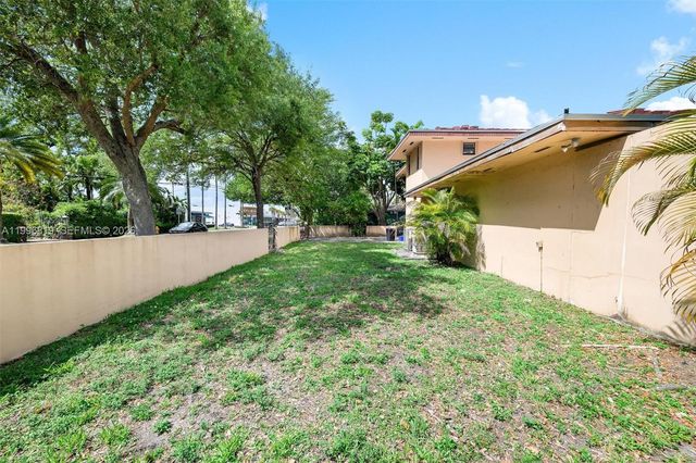 1545 Cantoria Ave, Coral Gables, FL 33146