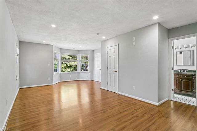 120 Plantation RD, Williamsburg, VA 23185