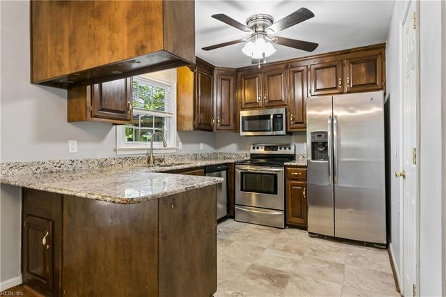 120 Plantation RD, Williamsburg, VA 23185