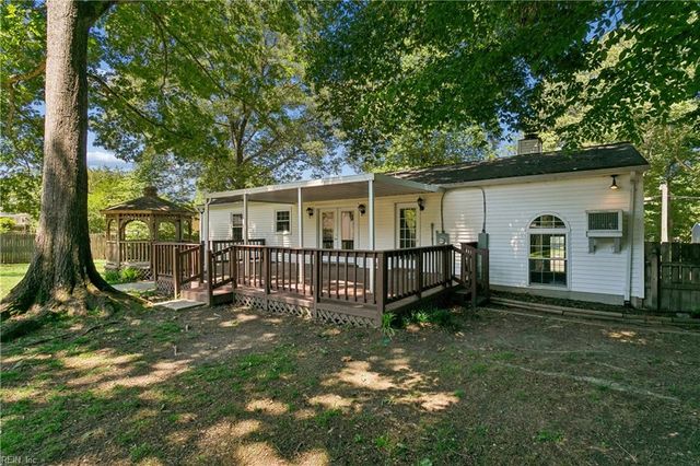 120 Plantation RD, Williamsburg, VA 23185