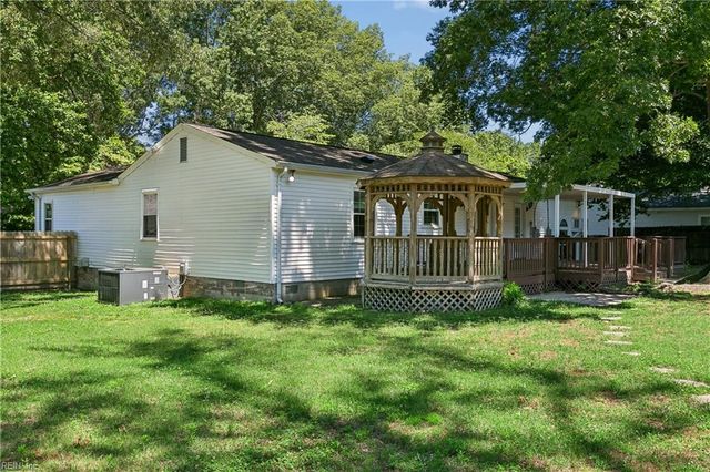 120 Plantation RD, Williamsburg, VA 23185