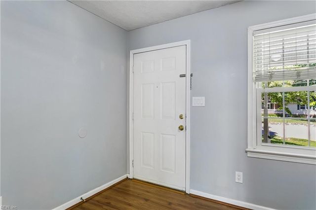 120 Plantation RD, Williamsburg, VA 23185