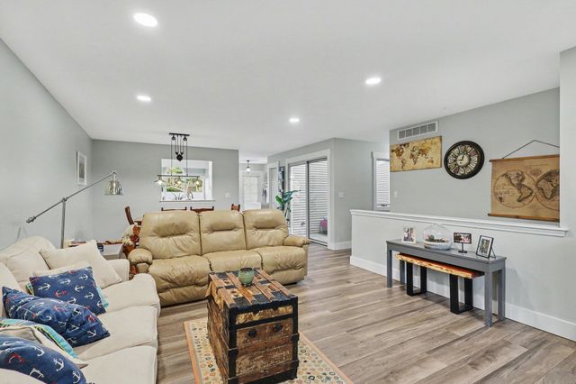 3350 Woodwind Drive NE 20, Grand Rapids, MI 49525