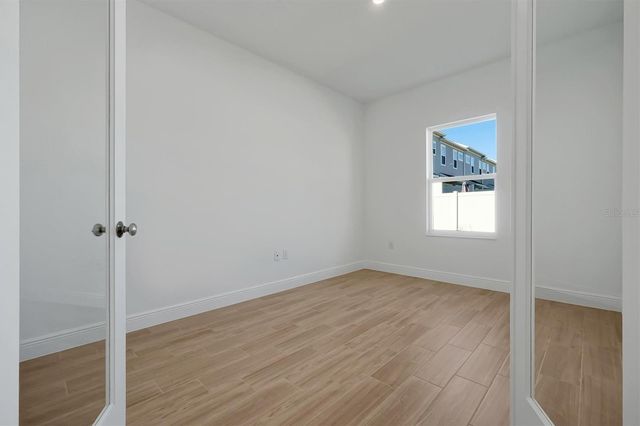 5749 WALLIS LANE, St Cloud, FL 34771