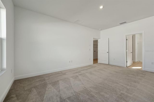 5749 WALLIS LANE, St Cloud, FL 34771