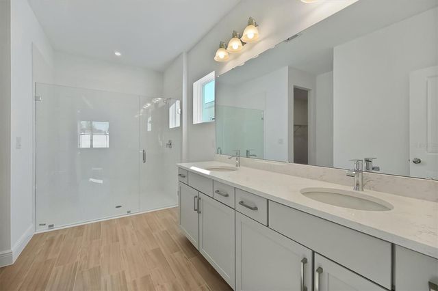 5749 WALLIS LANE, St Cloud, FL 34771