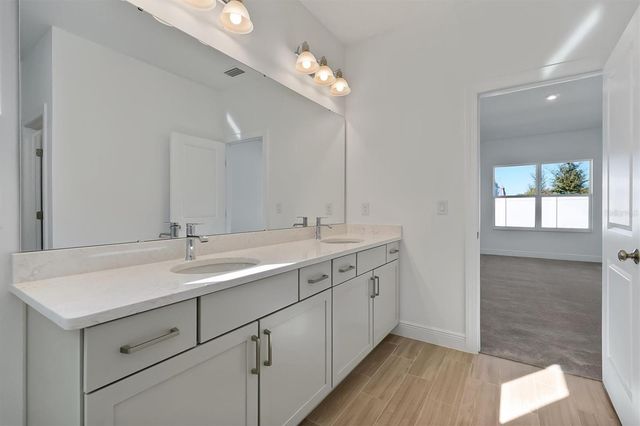 5749 WALLIS LANE, St Cloud, FL 34771