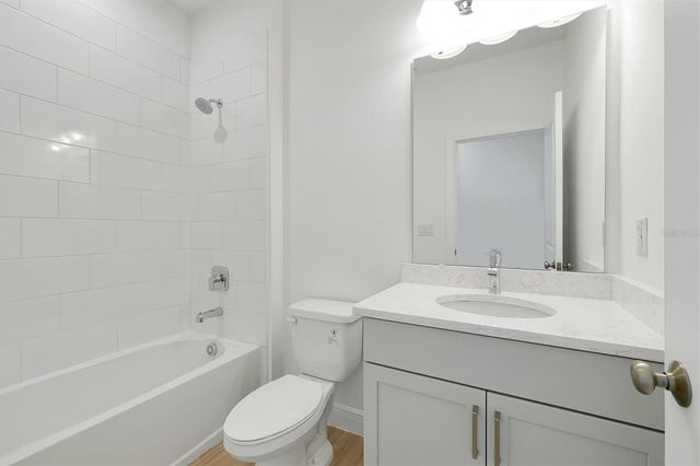 5749 WALLIS LANE, St Cloud, FL 34771