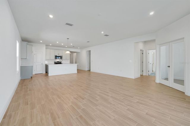 5749 WALLIS LANE, St Cloud, FL 34771