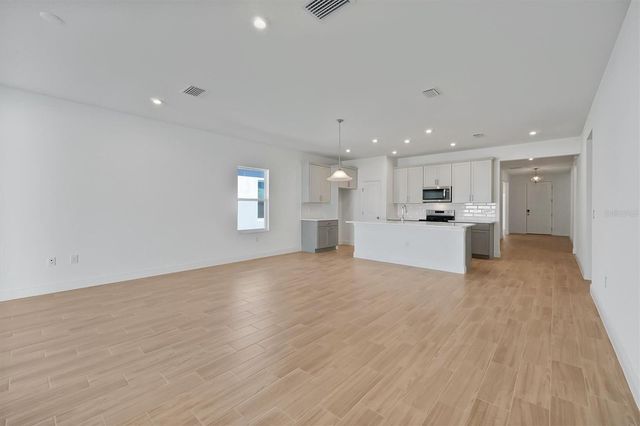 5749 WALLIS LANE, St Cloud, FL 34771