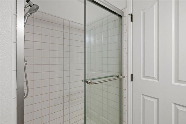 8038 Falcon View Dr, Antelope, CA 95843