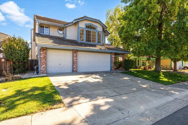 8038 Falcon View Dr, Antelope, CA 95843