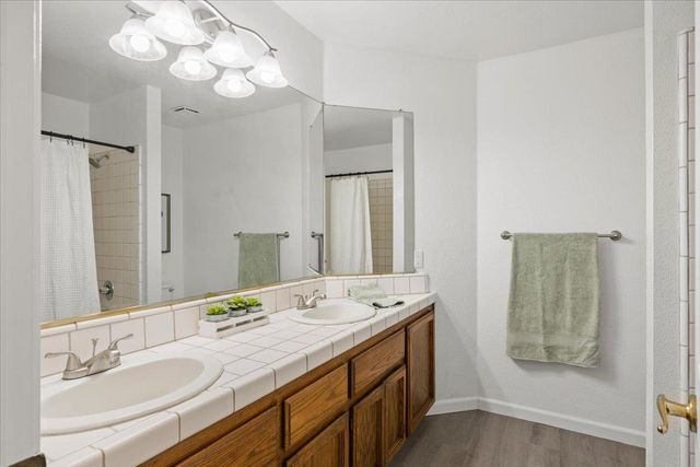 8038 Falcon View Dr, Antelope, CA 95843