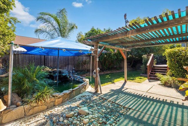 8038 Falcon View Dr, Antelope, CA 95843