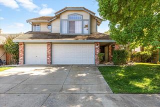 8038 Falcon View Dr, Antelope, CA 95843