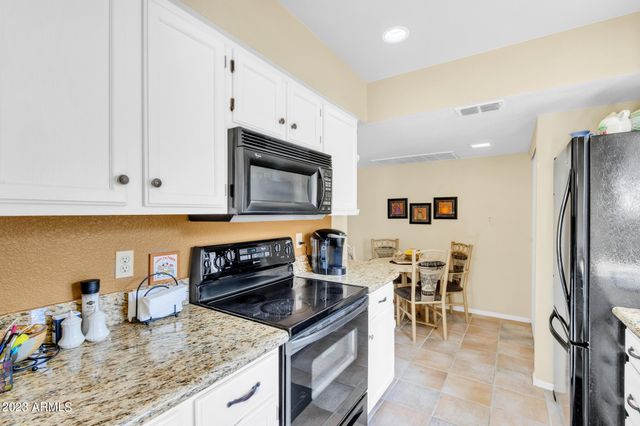 9430 E Mission Lane 101, Scottsdale, AZ 85258