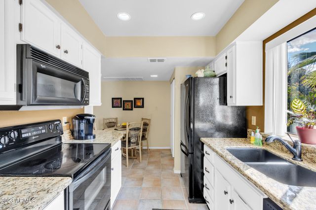 9430 E Mission Lane 101, Scottsdale, AZ 85258