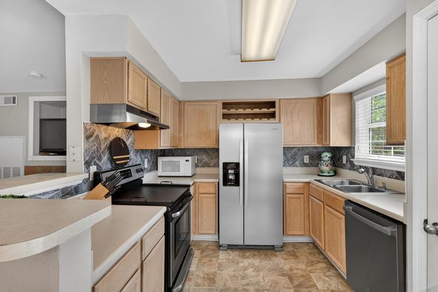 700 Daniel Ellis Drive Apt 12302, Charleston, SC 29412