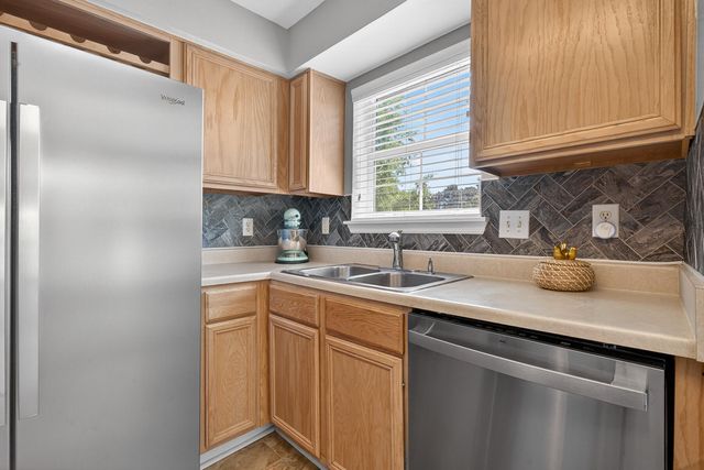 700 Daniel Ellis Drive Apt 12302, Charleston, SC 29412