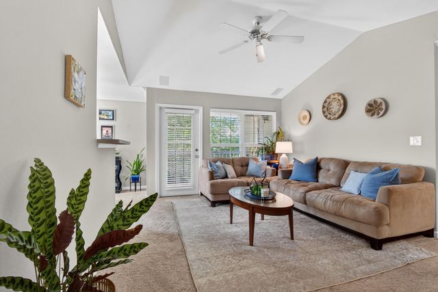 700 Daniel Ellis Drive Apt 12302, Charleston, SC 29412