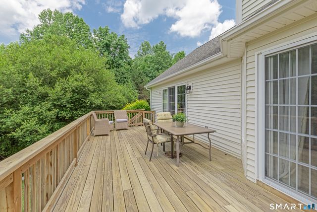 335 Luna Trl Extension, Southbury, CT 06488