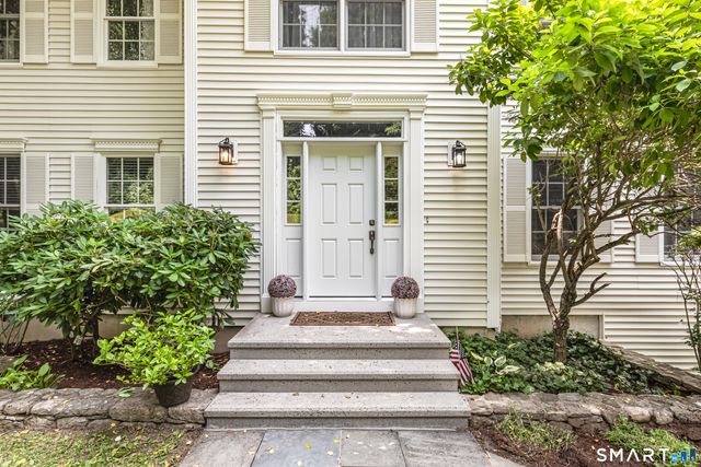 335 Luna Trl Extension, Southbury, CT 06488