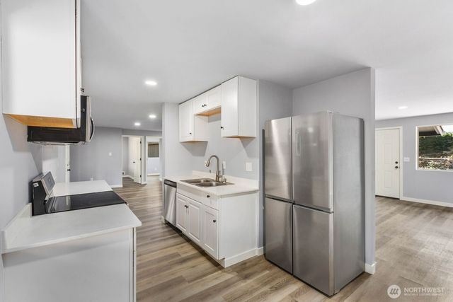 11820 SE 318th Place, Auburn, WA 98092