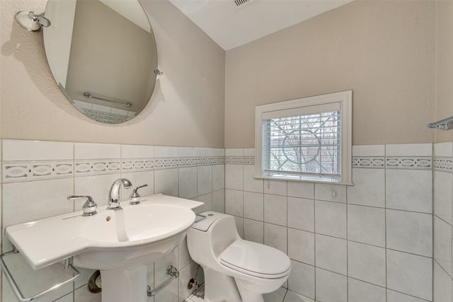 2902 State Street 1, Dallas, TX 75204