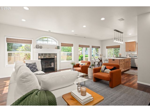 2971 SARAH Ln, Eugene, OR 97408