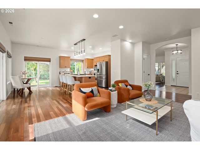 2971 SARAH Ln, Eugene, OR 97408
