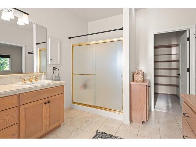 2971 SARAH Ln, Eugene, OR 97408