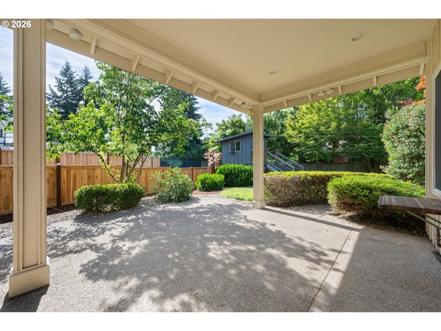2971 SARAH Ln, Eugene, OR 97408