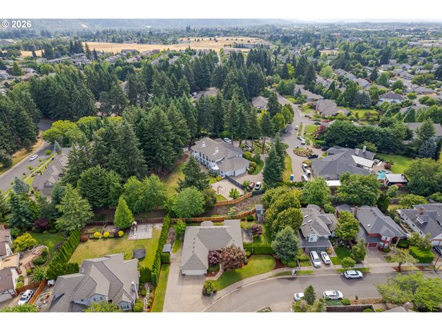2971 SARAH Ln, Eugene, OR 97408