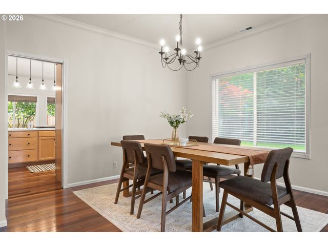 2971 SARAH Ln, Eugene, OR 97408