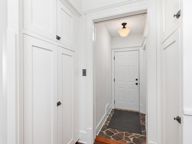 1301 Courtland E, Waconia, MN 55387