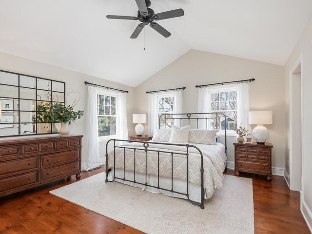 1301 Courtland E, Waconia, MN 55387