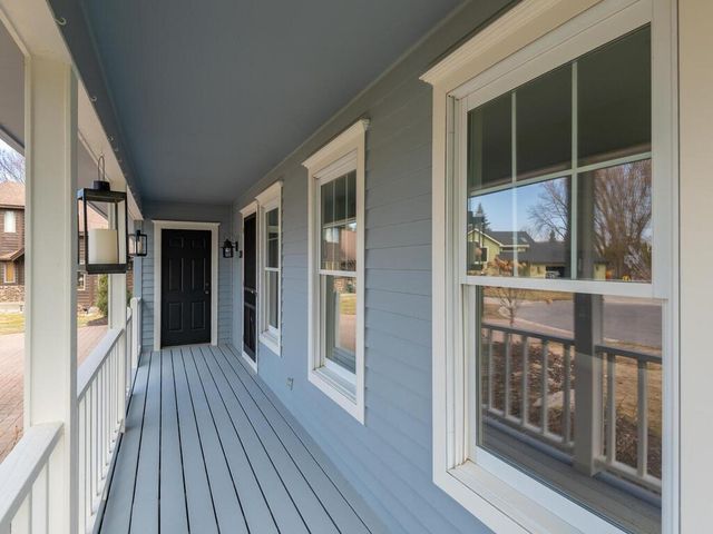 1301 Courtland E, Waconia, MN 55387