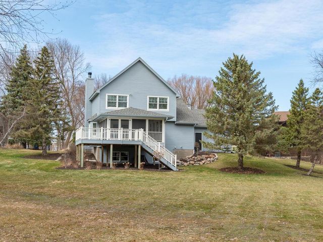 1301 Courtland E, Waconia, MN 55387