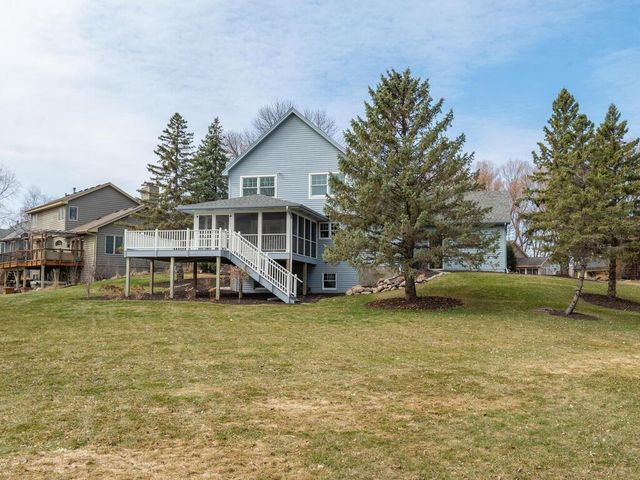 1301 Courtland E, Waconia, MN 55387