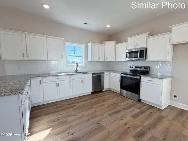 750 Aria Lane, Hubert, NC 28539