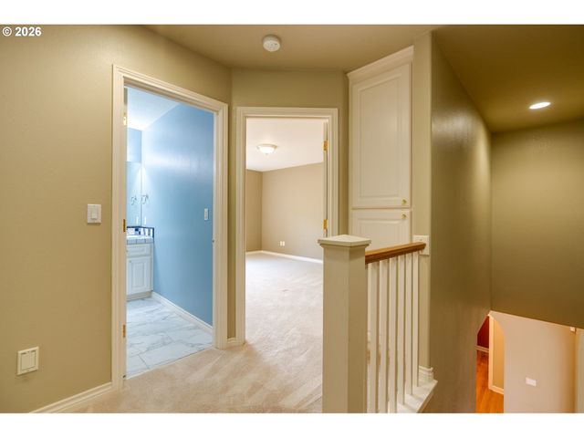 1081 Nw BAKER CREST Ct, Mc Minnville, OR 97128