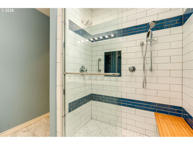 1081 Nw BAKER CREST Ct, Mc Minnville, OR 97128