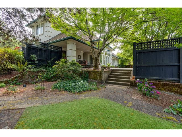 1081 Nw BAKER CREST Ct, Mc Minnville, OR 97128